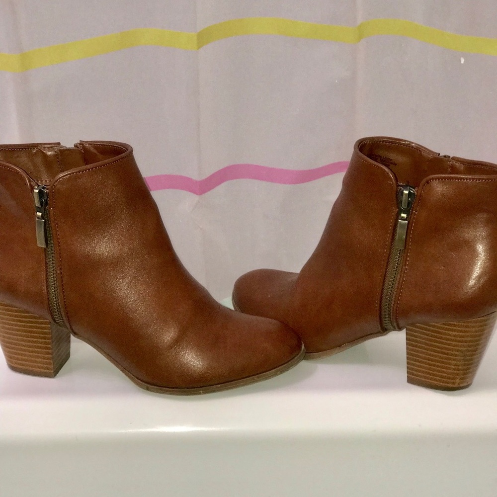 Style & co  Brown ankle boots